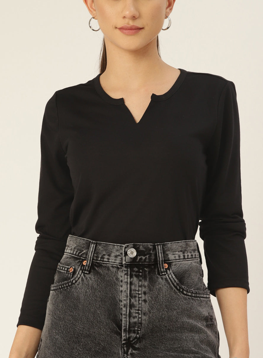 Black Solid T-shirt V Neck Shape