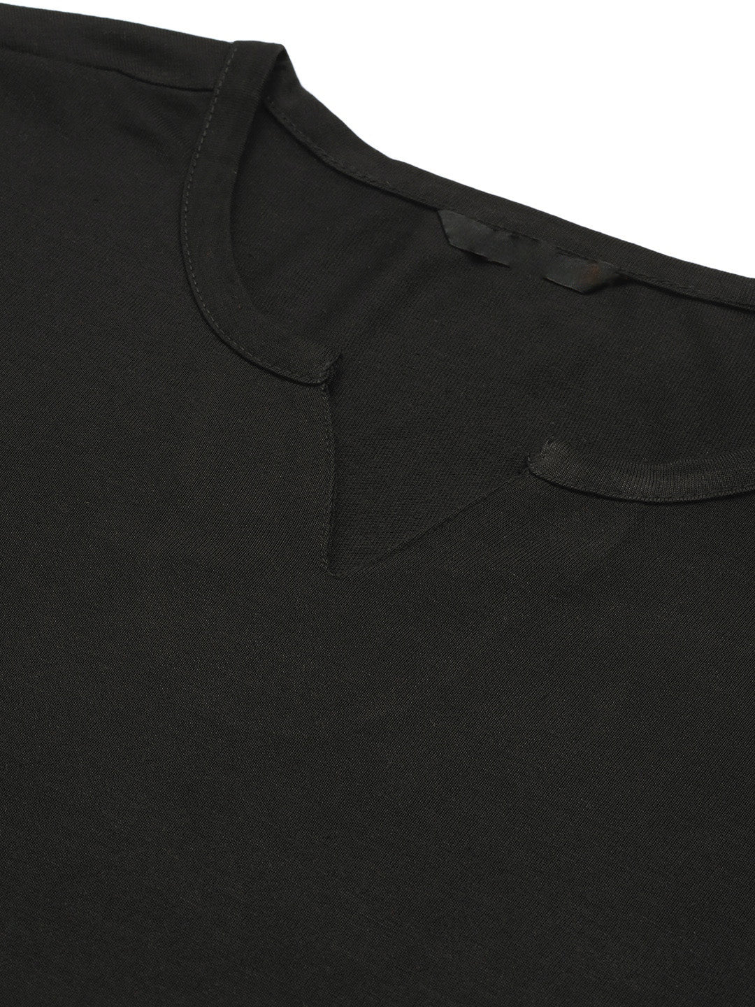 Black Solid T-shirt V Neck Shape